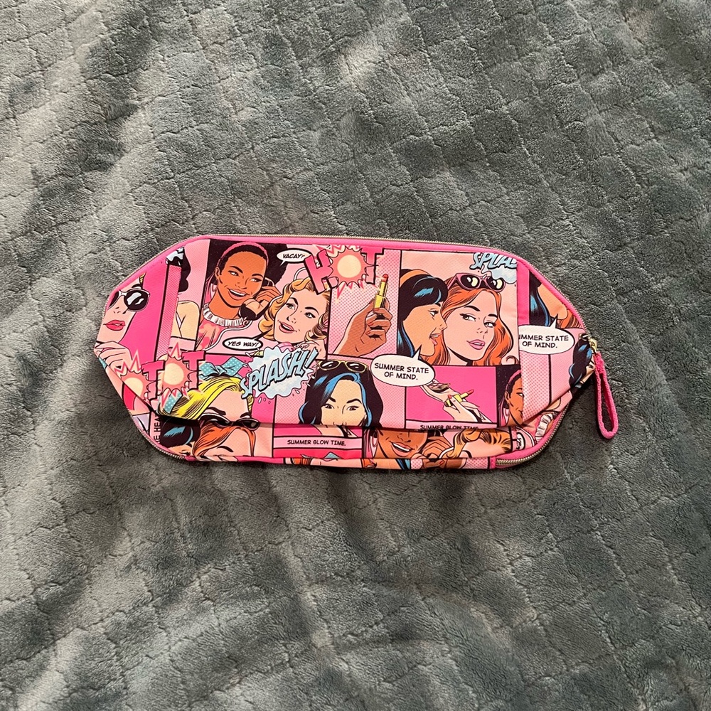 Estee Lauder Pink Pop Art Comic Strip Cosmetic Bag Recycled Polka Dot Lining